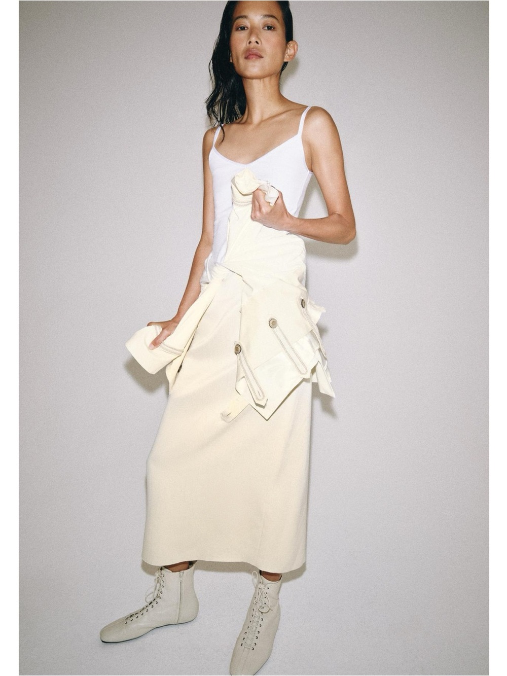 ZARA ZW Collection jacket featuring embossed gold button - Picture 9 of 15